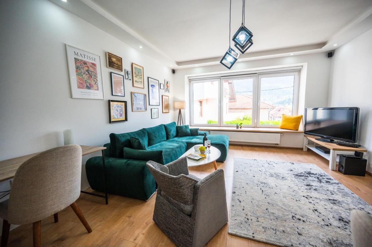 Spacious And Bright 2Bdr Apartment In The Old Town 사라예보 외부 사진