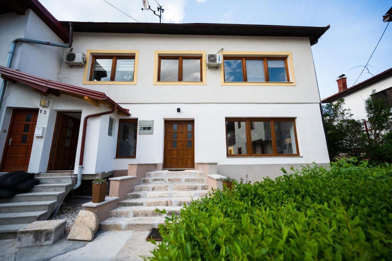 Spacious And Bright 2Bdr Apartment In The Old Town 사라예보 외부 사진